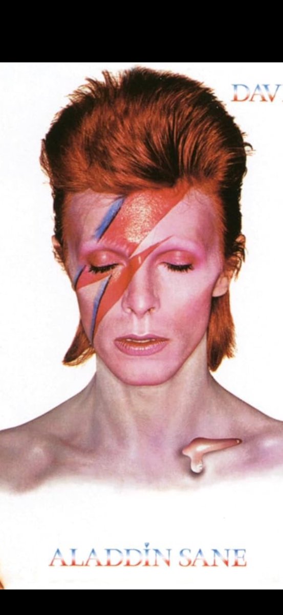 louturco's tweet image. #MusicMonday🎵A cup of coffee ☕️ as we get ready for another edition of #SooVideoTV #MiniConcertChallenge #TheWeekendClub #Oldies93 #SaturdayMorning 
Who will you vote for?
#DavidBowie #Let’sDance or #FreddyMercuryandQueen #BohemianRhapsody
oldies93fm.com
#JoinTheClub