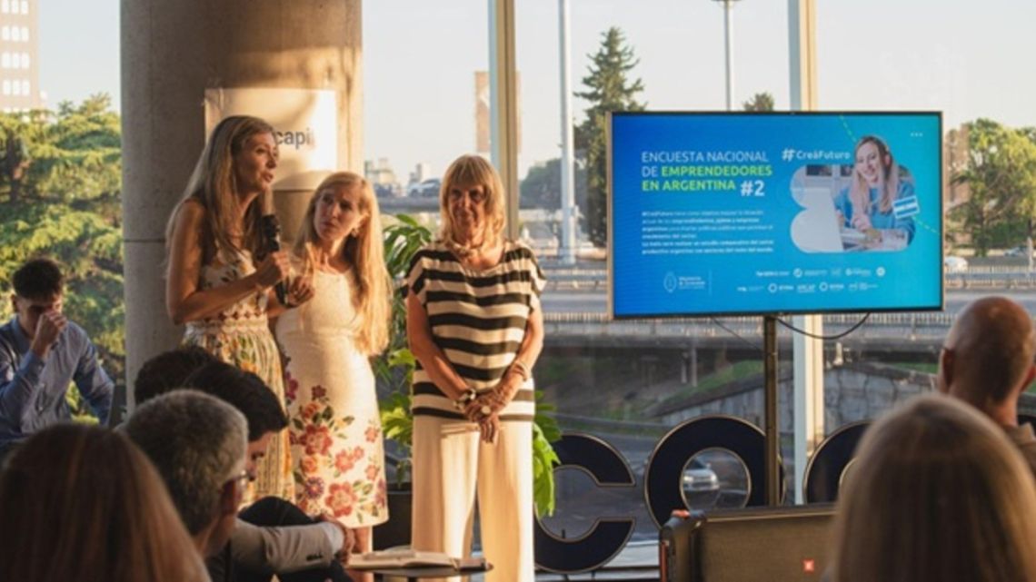 Vuelve #CreáFuturo, la encuesta que toma el pulso al ecosistema emprendedor argentino acortar.link/t9uhEh