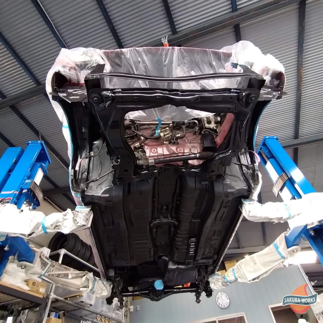 SWorks0303's tweet image. L700ミラジーノの下回りサビ止め塗装。車検お見積り等に計上すると「サビがひどい？」と聞かれることがありますが、この作業はサビる前に実施するのです。
#gino #mira #daihatsu #l700 #ジーノ #ダイハツ #ミラジーノ #サビ止め