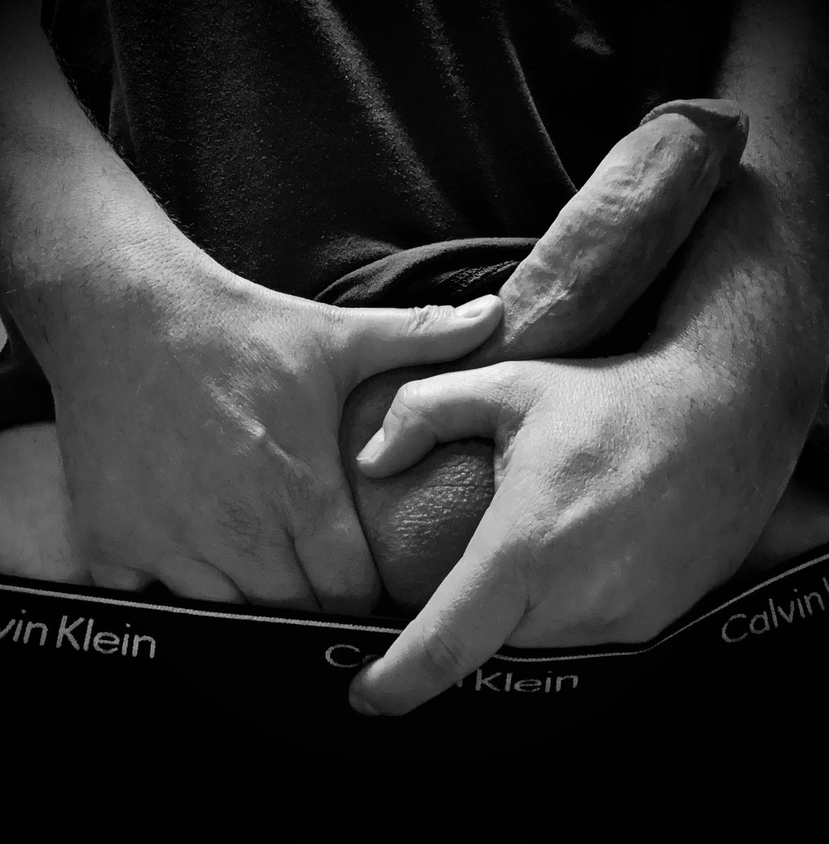 KinkyCravings's tweet photo. Monday’s are #Hard. https://t.co/zjFKgI0CnI