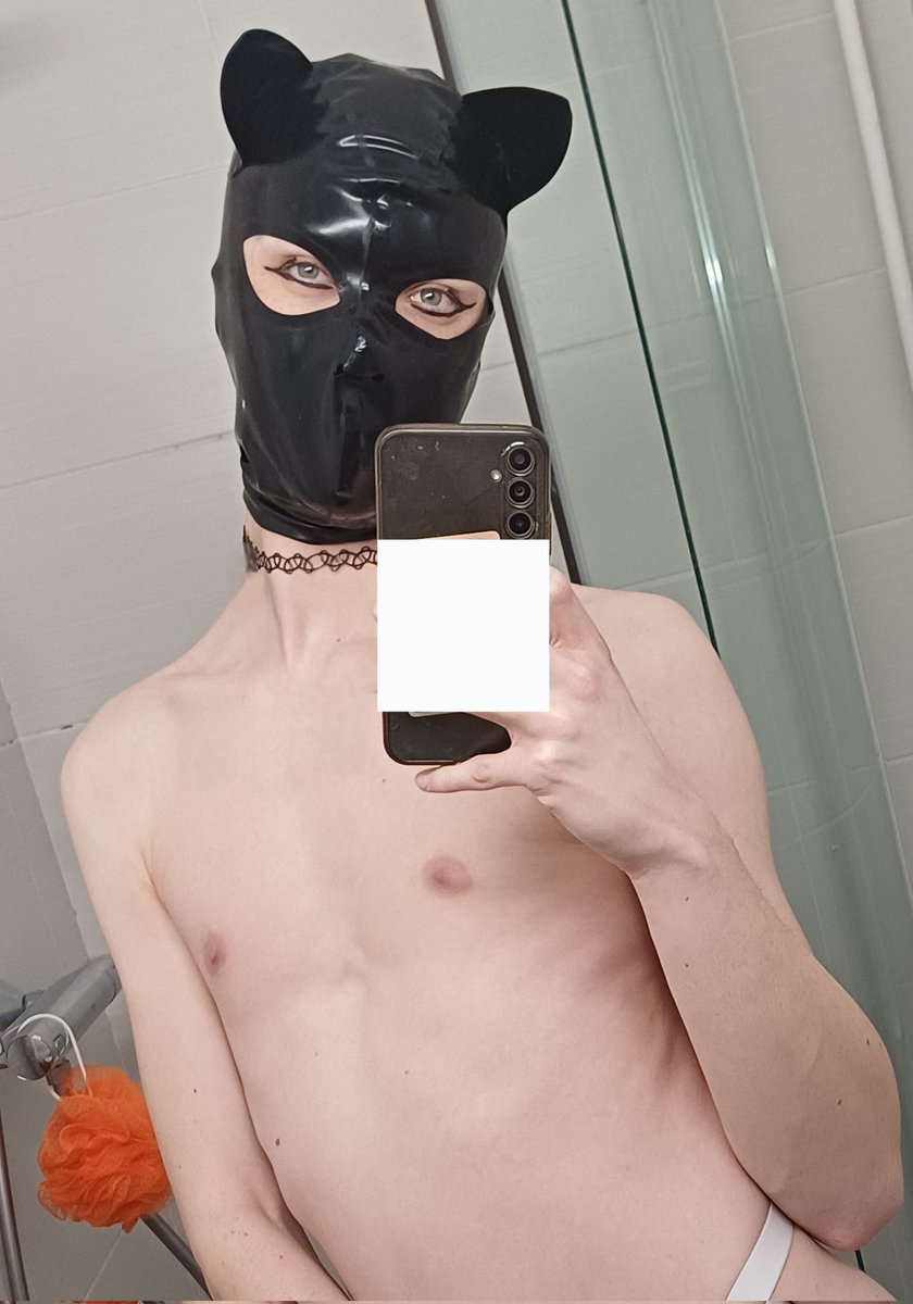 I got the hood 🤭😼