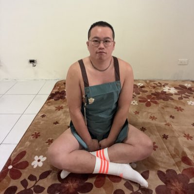 #NewProfilePic (新個人資料照片)