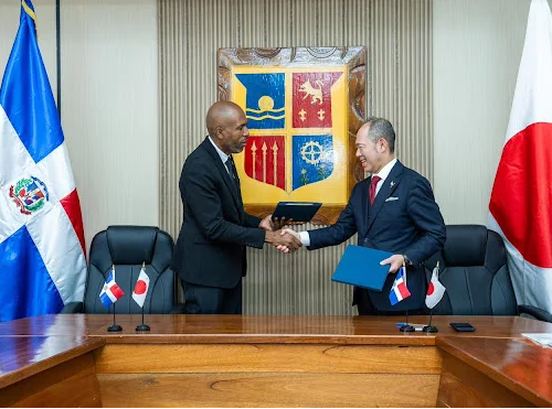 GardonNews: Alcaldía de La Romana recibe y firma acuerdo de co... gardonnews.blogspot.com/2026/01/alcald…