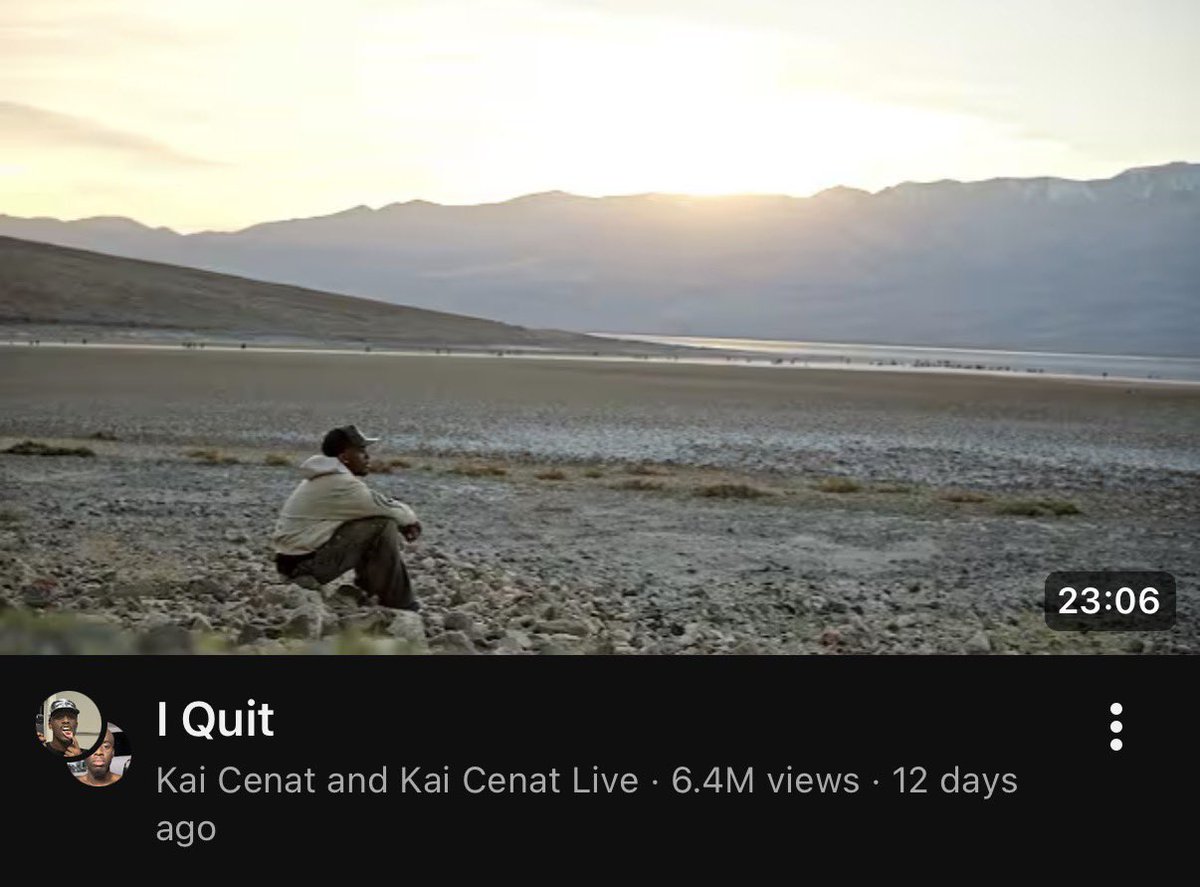 ExtremeBlitz__'s tweet image. youtubers when they have to play videogames and react to tiktoks to make 10x someone’s yearly salary in a week