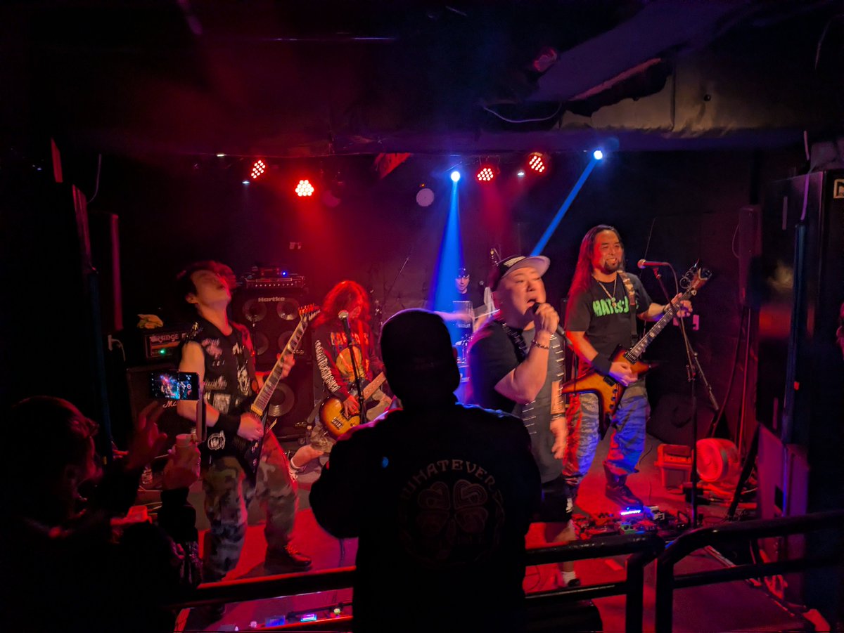 GO_THE CUFFLINKS tweet media