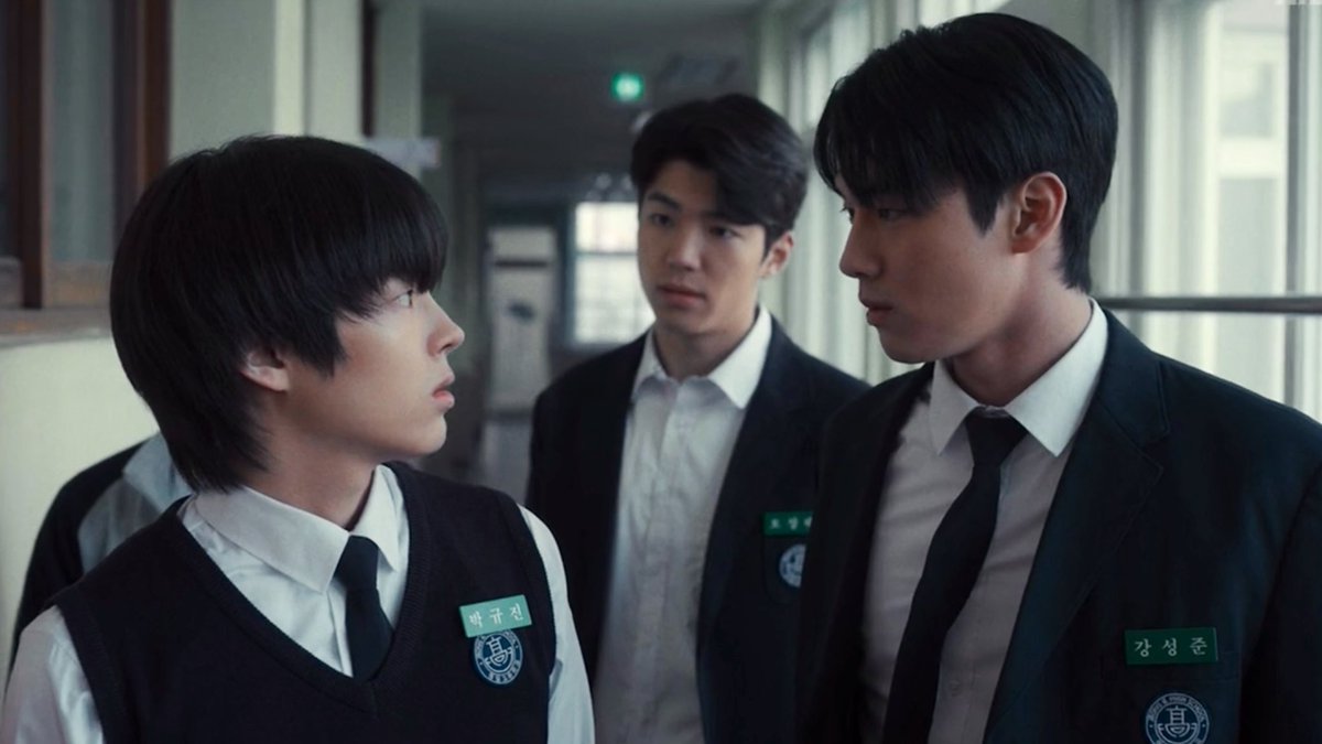 fotjiro's tweet image. “i swear on my life”                      “fuckgyu you
                                                           suicidal, swear
                                                             on sum else”