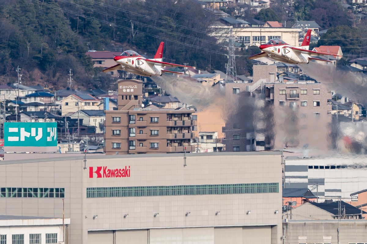 2026.01.26
岐阜基地 RJNG
T-4 786
T-4 696
(芦屋基地 13FTW)

今となっては今日のメインイベント？だった芦屋の696お持ち帰り。
さすがの見事なフォーメーションテイクオフでした！👍