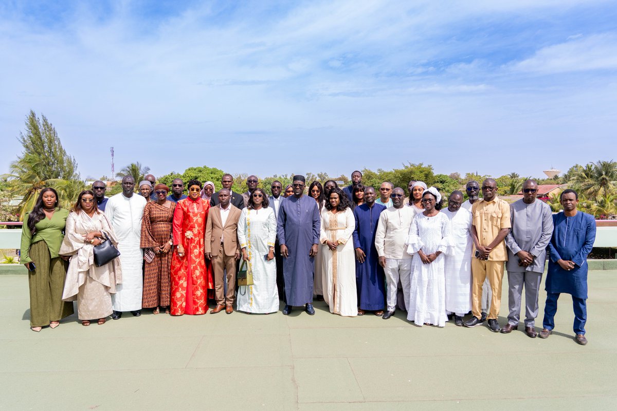 Le <a href="/MMESS_Officiel/">Ministère de la Microfinance, de l’ESS-SN</a> a procédé à l’ouverture de l’atelier d’élaboration du Plan de Travail Budgétisé Annuel (PTBA). Présidée par <a href="/dr_aliounedione/">Alioune Badara DIONE PhD</a> cette cérémonie marque le lancement d’un exercice, inscrit au cœur de la performance de l’action publique.

bit.ly/4t0rQxQ