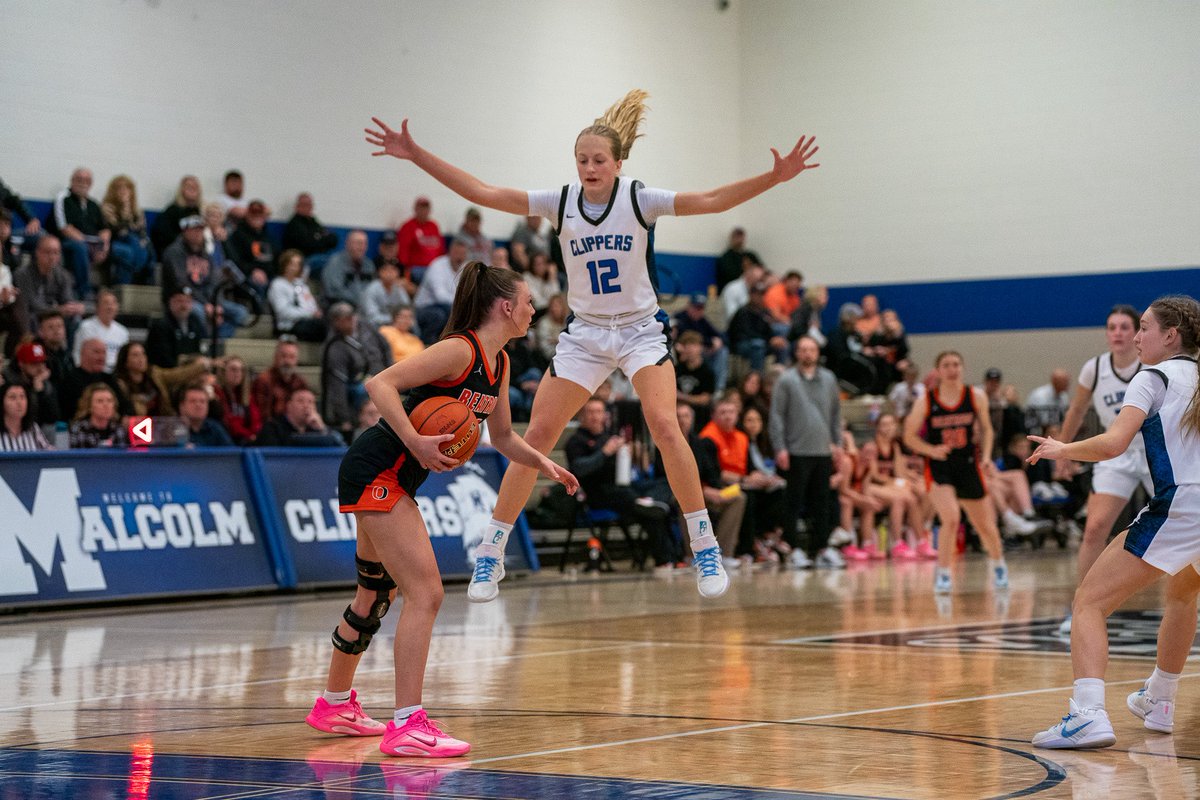 tony_chapman76's tweet image. Coached a lot of youth girls hoops this month. Really watching the concerning trends of participation in our state. 

Have a lot of thoughts on “the model” and why girls are quitting. 

- No need for second or third grade basketball GAMES. Skill development? Yes. 3-on-3 leagues?…