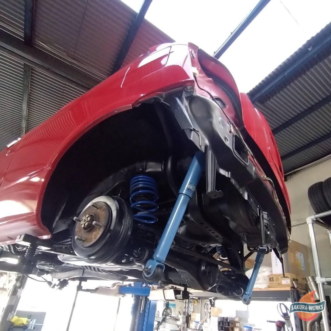 SWorks0303's tweet image. L700ミラジーノの整備。4WD特有のパーツは製廃が多いですね。リヤサスペンションアームとフロントハブベアリング取替え。アブソーバーはKYB製の新品に取替え。
#gino #mira #daihatsu #l700 #ジーノ #ダイハツ #ミラジーノ #ハブベアリング