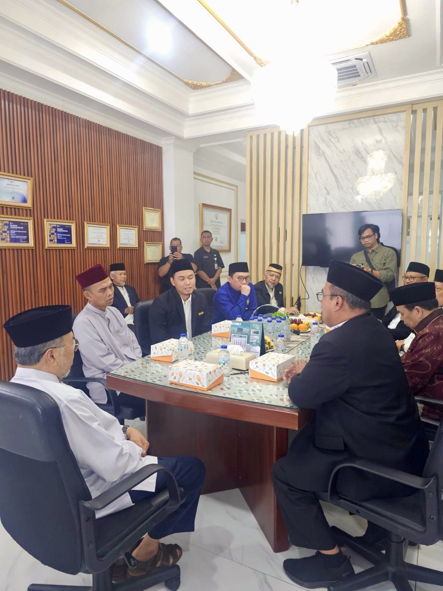 Hilmi Firdausi tweet media