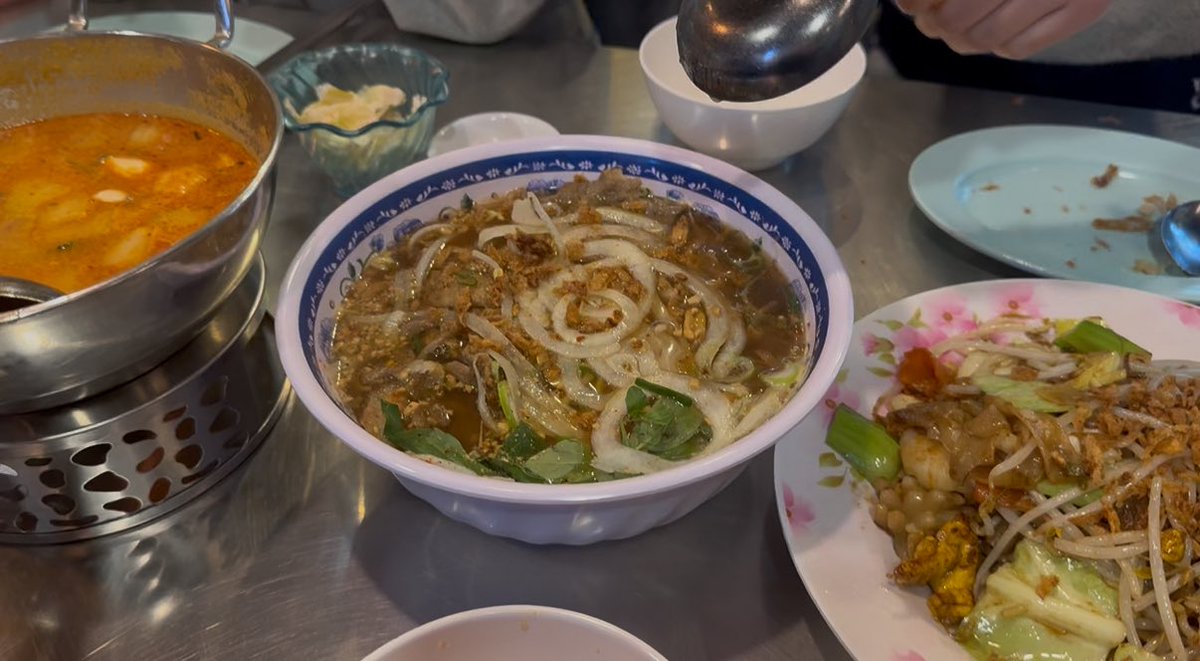 ᵞᵘᴱᵉᵉ tweet media