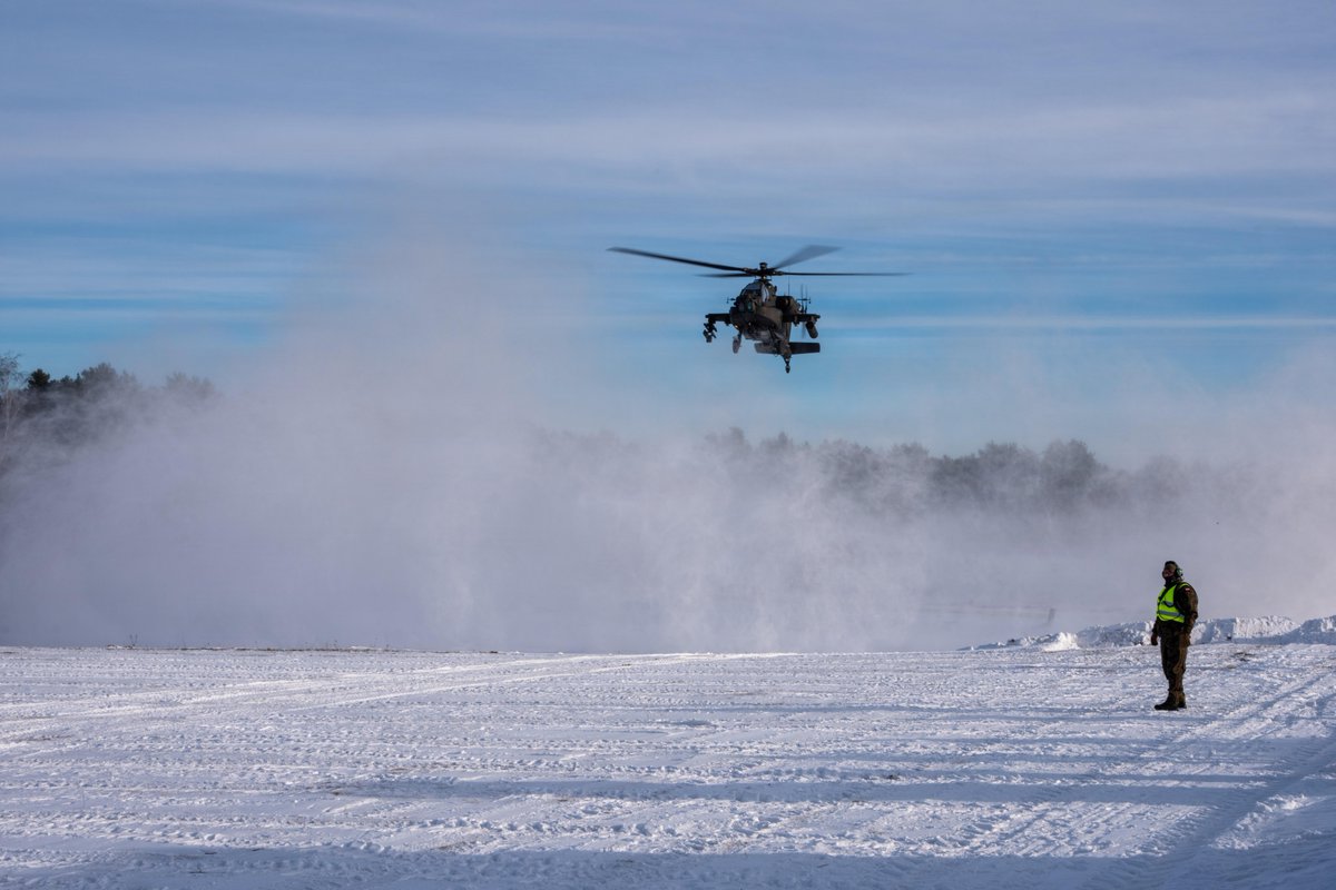 USArmyEURAF's tweet image. 💥Mechanized forces! Modernization! Interoperability! U.S. &amp;amp; Polish forces showcased NATO’s strength at Winter Falcon 26 at Drawsko Combat Training Center, Poland.📸:Sgt. Dakota Bradford #SwordOfFreedom #ThisIsUSAREURAF #WeAreNATO