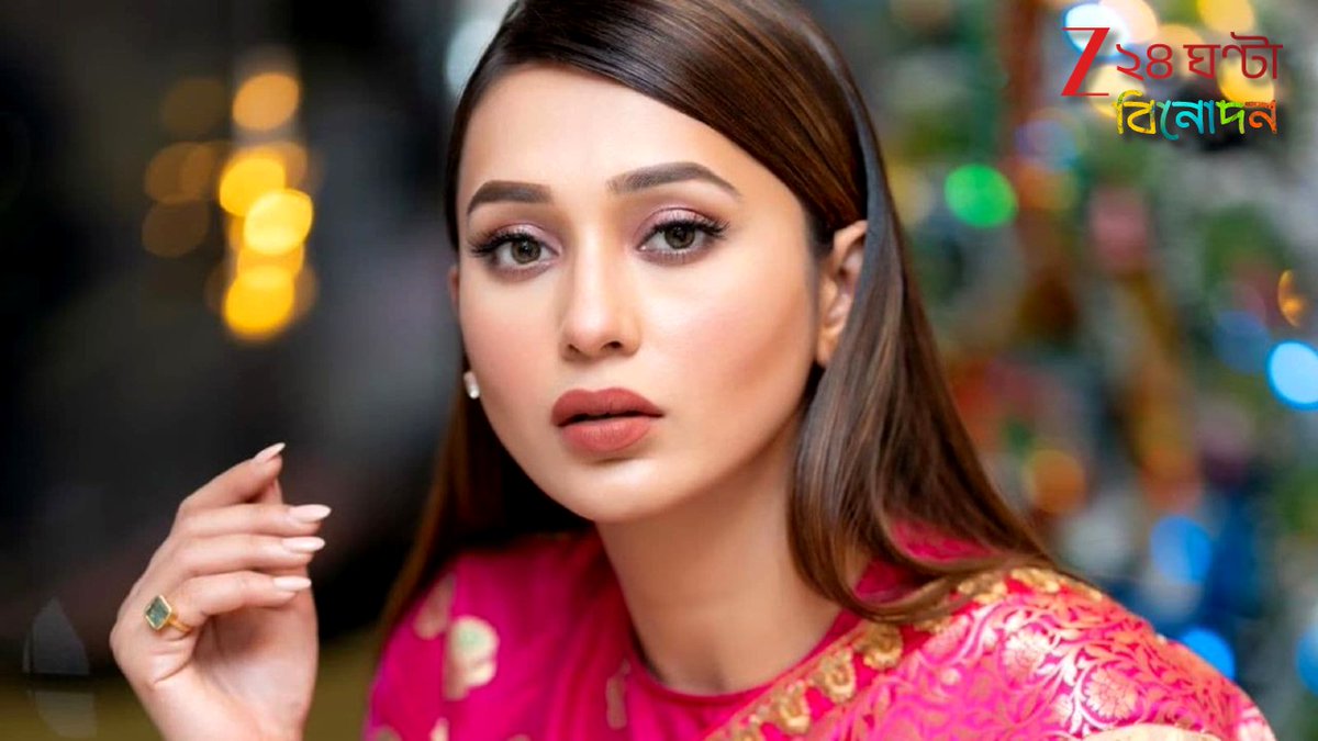 Mimi Chakraborty Harassed: এক্ষুণি নেমে যান! স্টেজে উঠে মিমির উপর চড়াও, কিছু বুঝে ওঠার আগেই… Mimi Chakraborty Harassed: এক্ষুণি নেমে যান! স্টেজে উঠে মিমির উপর চড়াও, কিছু বুঝে ওঠার আগেই…