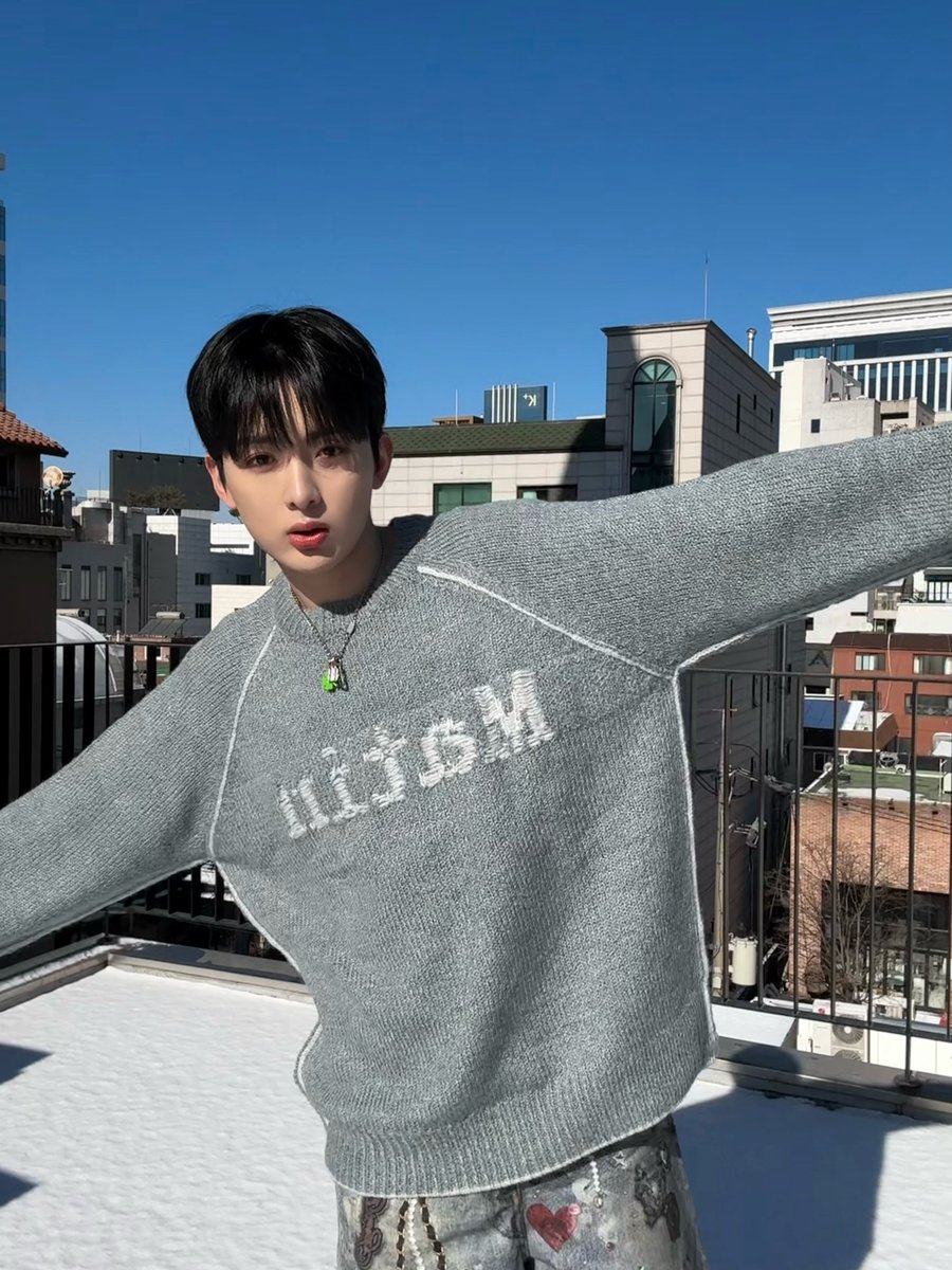 fantasyboys_mem's tweet image. [#링치] 

눈이 온다 ☃︎ *･ﾟ-°❄️

#FANTASYBOYS #판타지보이즈
#LINGQI