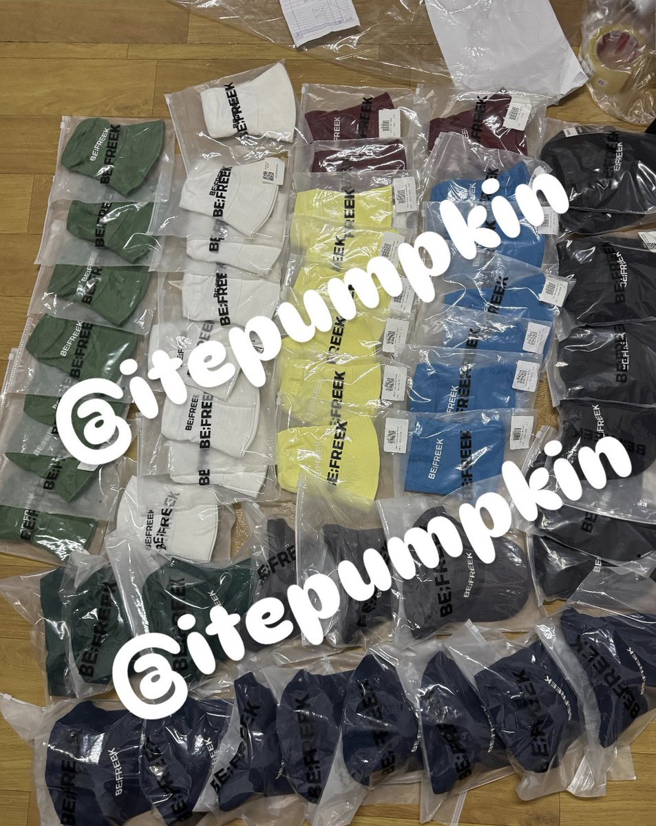 itepumpkin's tweet photo. 🎉🛍️ หิ้วสินค้าของโกดัง BE;FREEK 

👉🏻 ตอนนี้มีสินค้าว่างดูใต้คอมเม้นนะ  ✅✅✅

บักเก็ต แดง / ขาว / เขียว / เหลือง / ฟ้า รส. 500

📍สนใจติดต่อ  DM หรือ สแกน QR Code มาสอบถามได้เลยน้า

#BEFREEKBEFEST  #Befreek #BEFREEKBEFESTหิ้ว #BEFREEKORIGINAL
#พี่จองคัลแลน #คัลแลน #น้องแดน https://t.co/0m0QVJCEhk