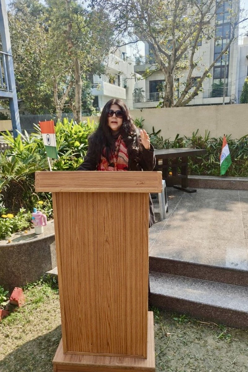 ProfRekhaSaxena's tweet photo. Celebrating democracy on its 77th Republic Day. 🇮🇳
#RepublicDay https://t.co/eI0UYv7ldM