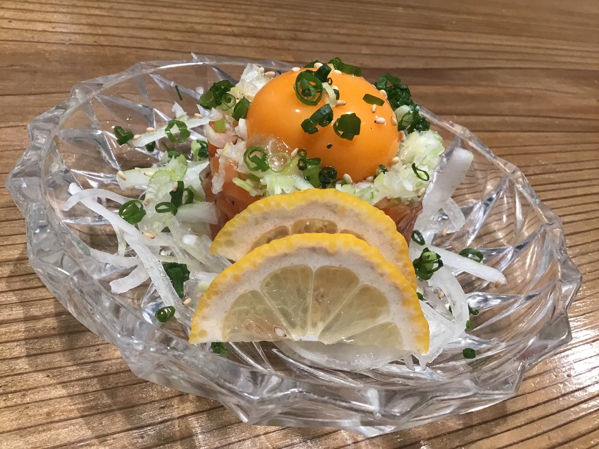 namihei_sushi's tweet photo. こんばんわ‼️波平です🐟

今月もあっという間に月末ですね💦

週明け、月曜日🙌

今日も寒いですがたくさん食べて

体力付けていきましょう🍺

お席空いてます🙇‍♂️

皆様のご来店お待ちしてます‼️ https://t.co/DnmFUh17lO