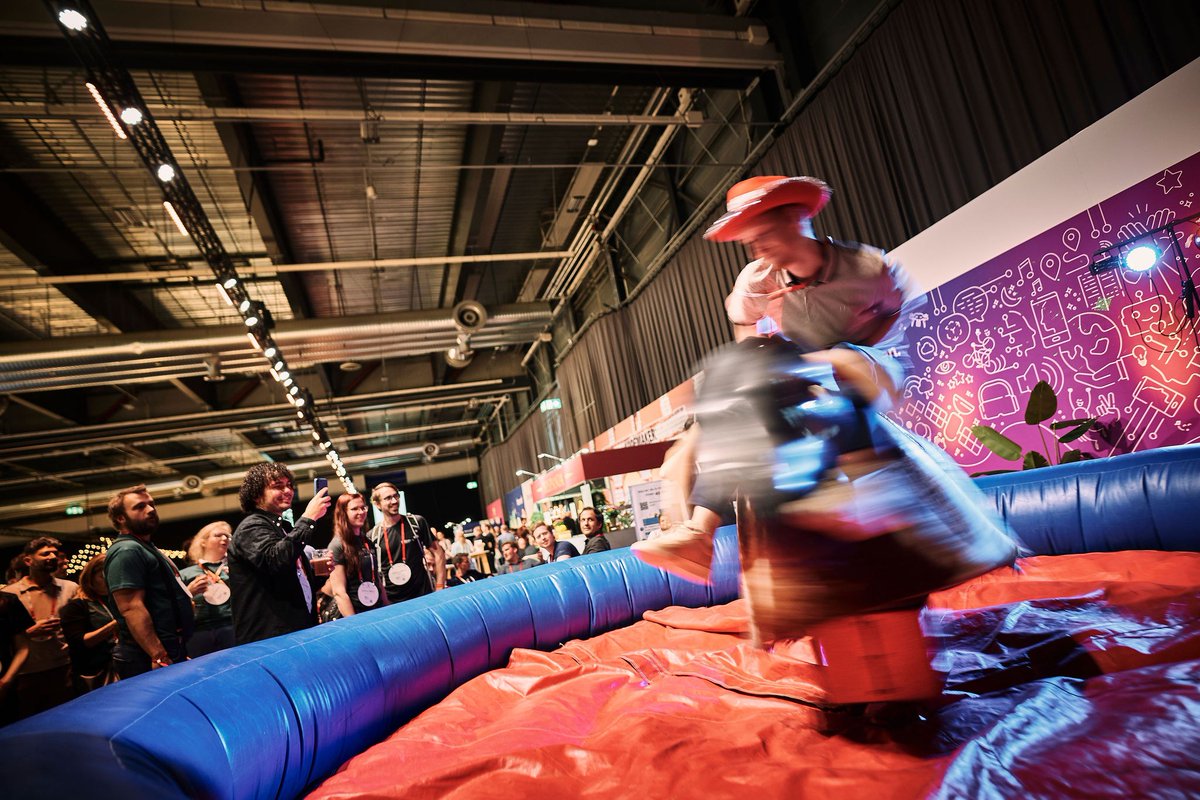 JavaZone tweet media