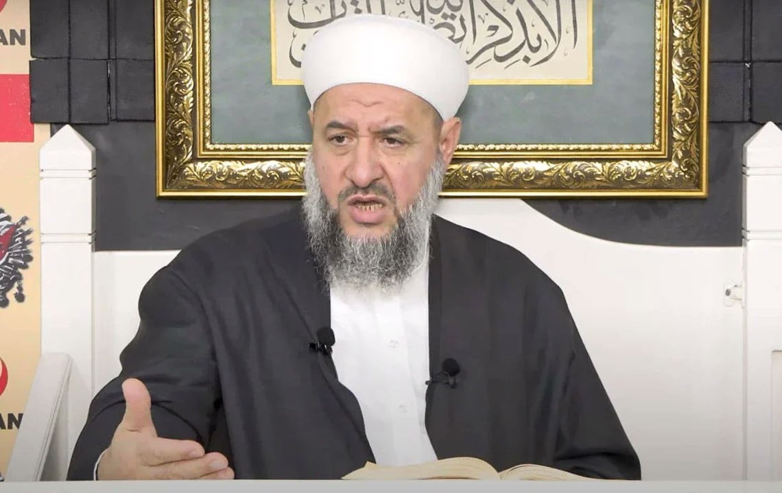 TurkSapienn's tweet image. Müslüman din adamı İsmail Hünerlice:

"Mars'a gitmek için harcadığımız enerjiyi ve parayı, tüm dünyayı Müslüman yapmak için harcasaydık, dünya çiçek gibi olmuştu. İnsanlar bomboş işlerle uğraşmayı seviyor."

Dünya bu çölcülerin elinde olsaydı, dünya Taş Devrinden beter olmuştu.