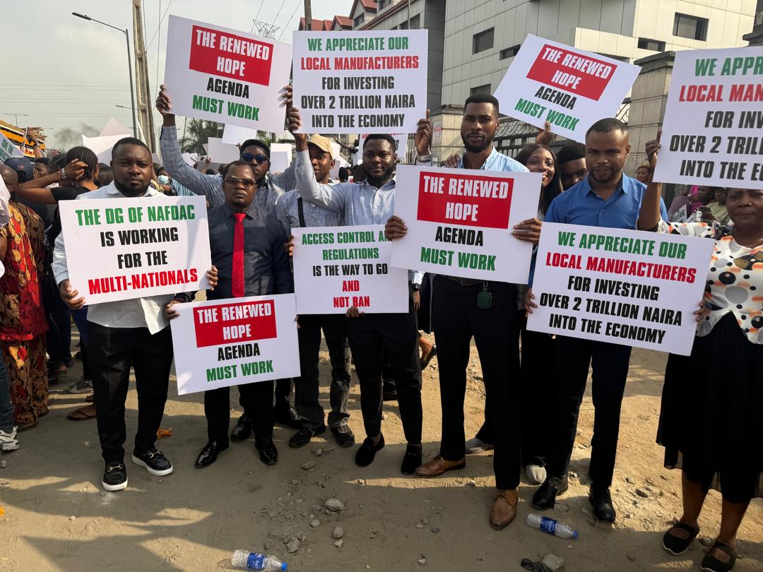 gbosewoOfLagos's tweet photo. Say no to sachet ban by NAFDAC  #BanNotTheSolution https://t.co/xBXcHt7j9g