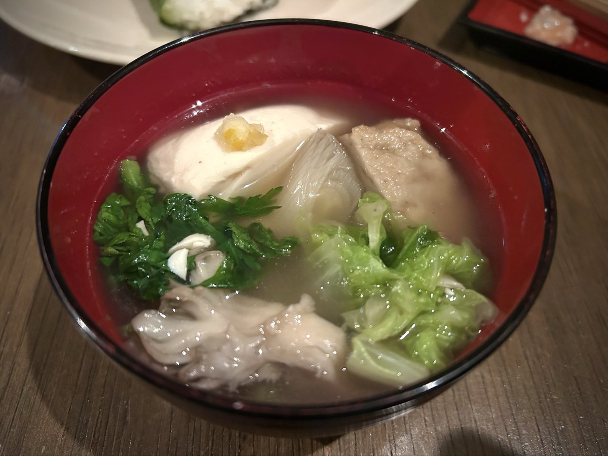 健康診断終わり、ロックノックでご飯✨
Chimaちゃんのお吸い物♡最高すぎて泣く😂

#メンフィス兄弟。
#ロックノック