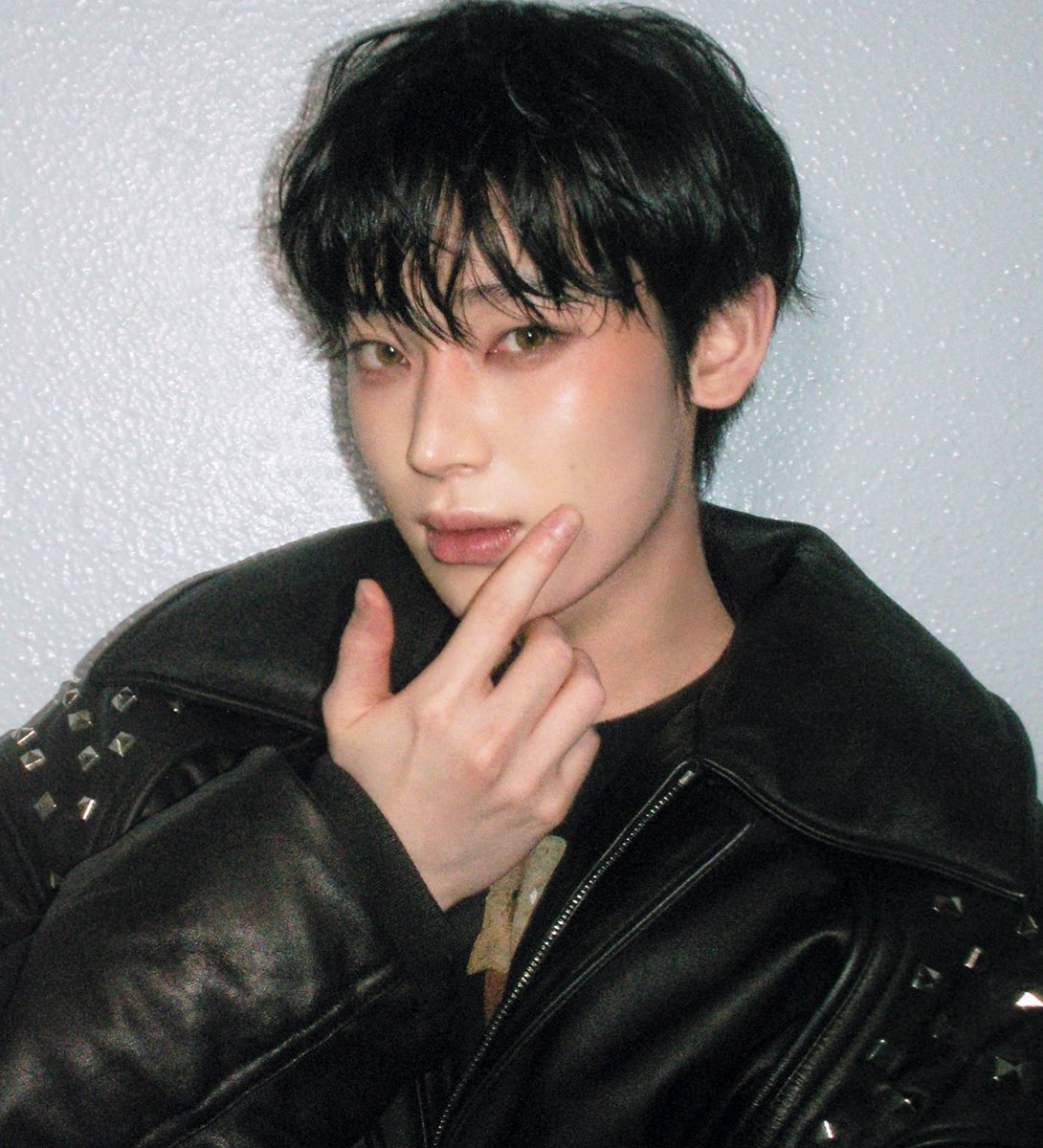 ftalsunoo's tweet image. never stop putting blush on sunoo please