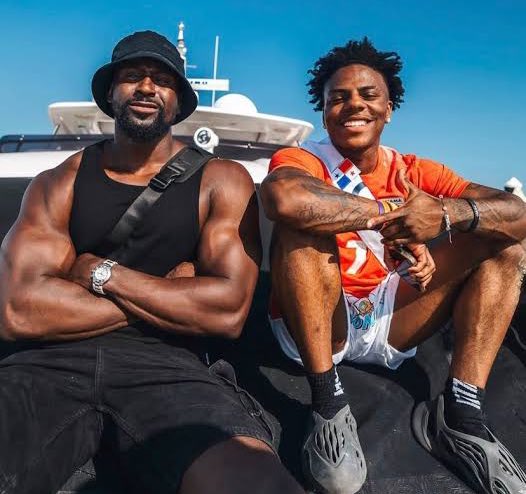 john322226's tweet image. IShowSpeed’s primary bodyguard, Rudiger (aka King Hercules), who is originally from Ghana, convinced IShowSpeed to end his Africa tour in Ghana so he could spend time in knowing his homeland and Speed accepted.

W Rudiger 🇬🇭! This is how you put your country on the map.