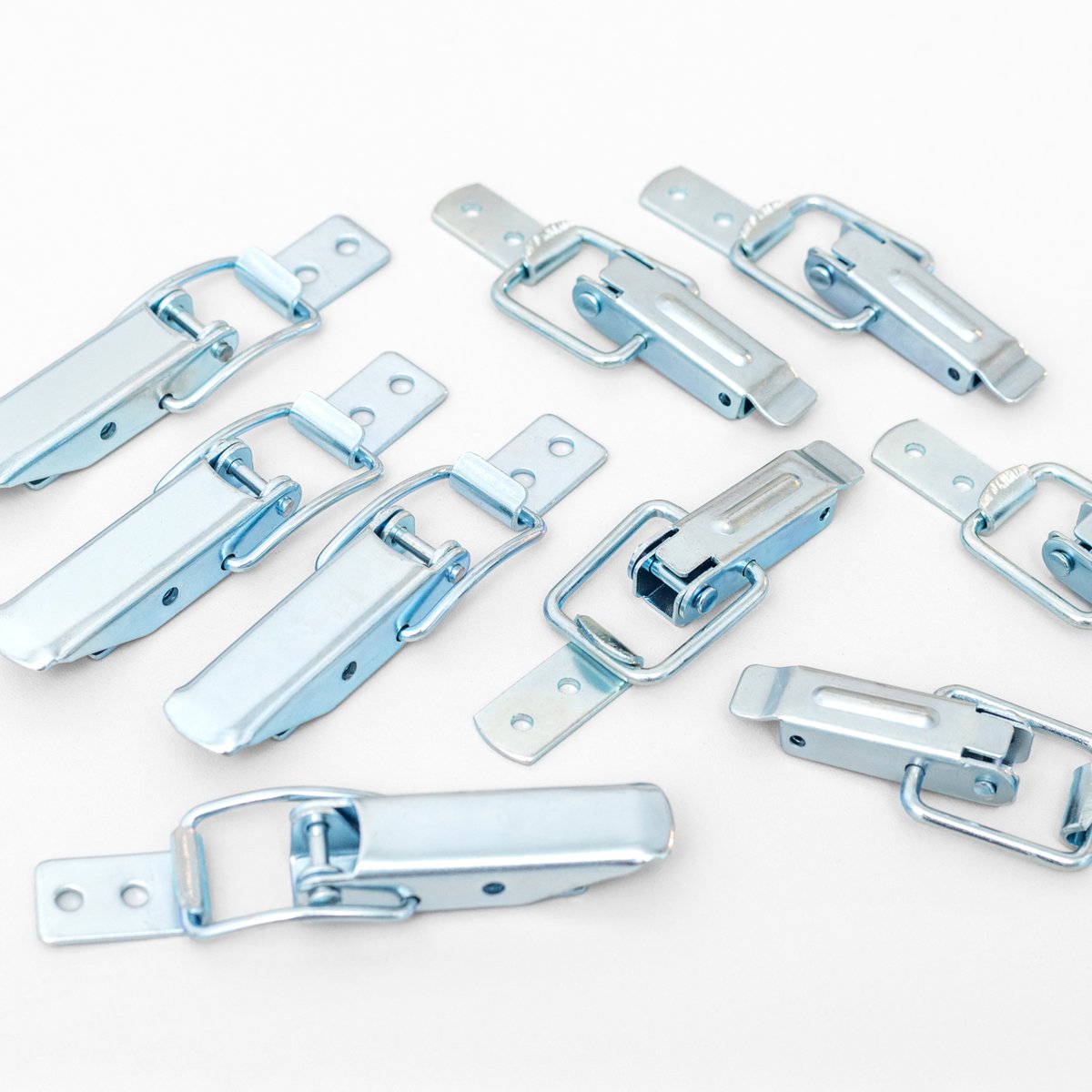 GmbhGoebel's tweet image. GOEBEL offers a wide range of #latches for various applications. A common application for GOEBEL #toggles is the #insulation industry. The small toggle 0/40 is equipped with a flat base and hook. The narrow toggle 802 is self locking, with flat base plate and hook.