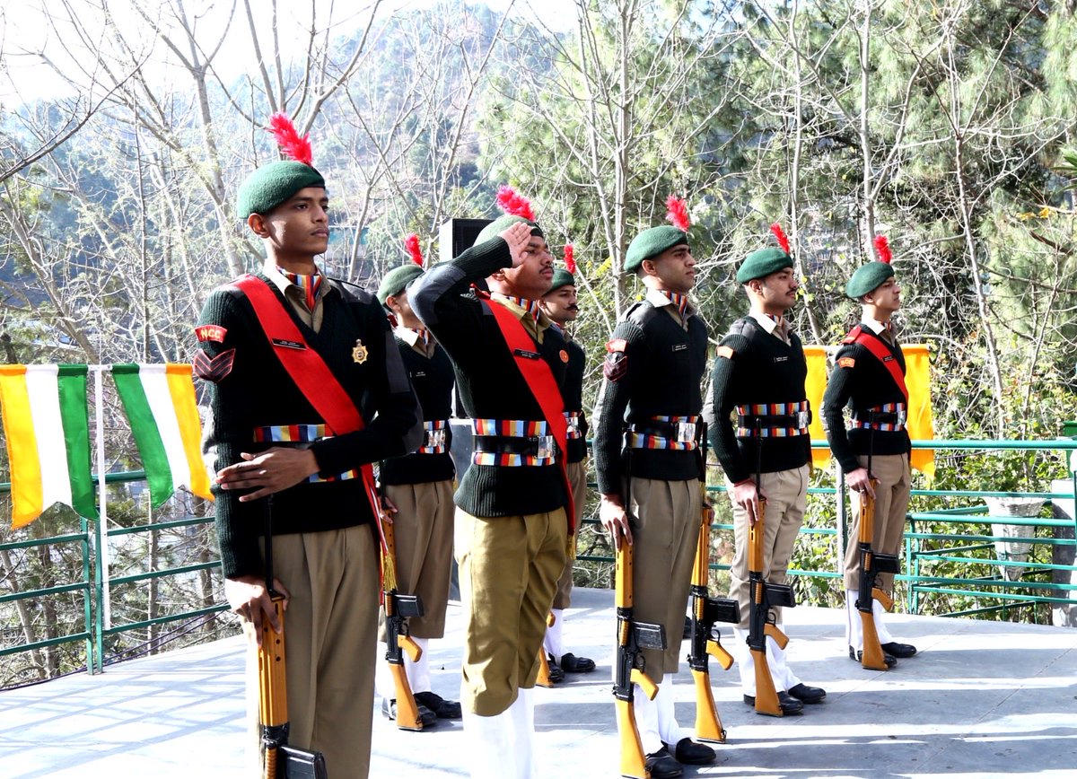 Shoolini University tweet media