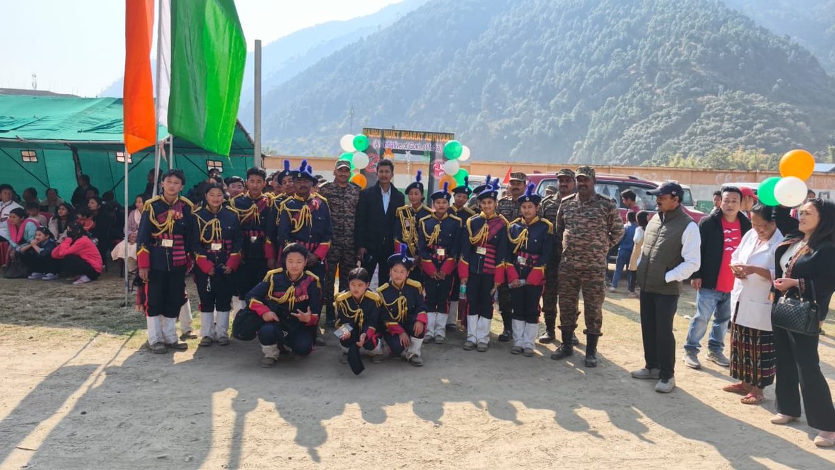 bapu_w's tweet photo. A band team of Nafra GHSS, funded under Untied of ADC Nafra performed their maiden march today, and that gives me a sense of fulfilment. Trained by @adgpi and mentored by principal GHSS Yidak Riji, is a clear example of how a combined effort can bring about building legacies. https://t.co/UcEWjfVcmp