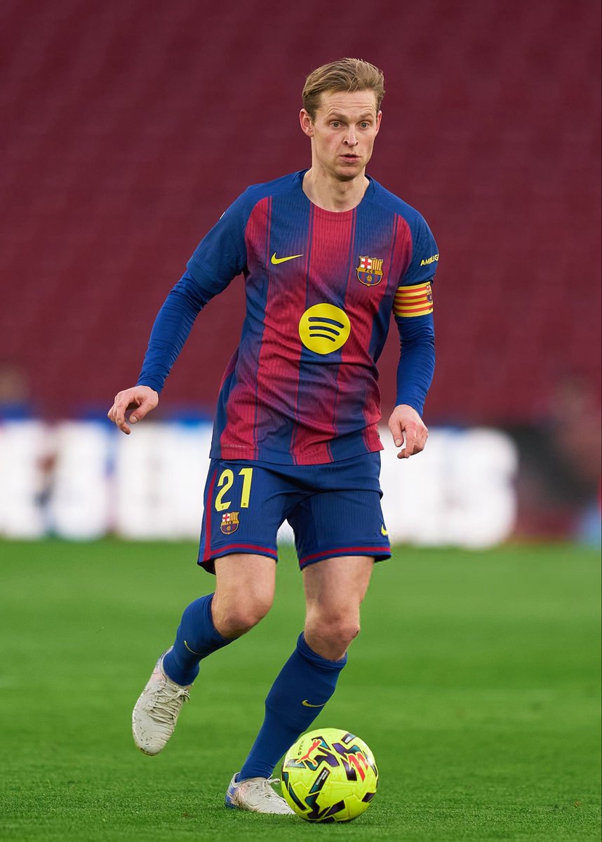 🇳🇱 أكثر الهولنديين مشاركةً مع برشلونة في الليغا: 

- فيليب كوكو (205) 
- فرينكي دي يونغ (193) 
- رونالد كومان (192) 
- باتريك كلايفرت (182) 
- مايكل رايزيغير (173)