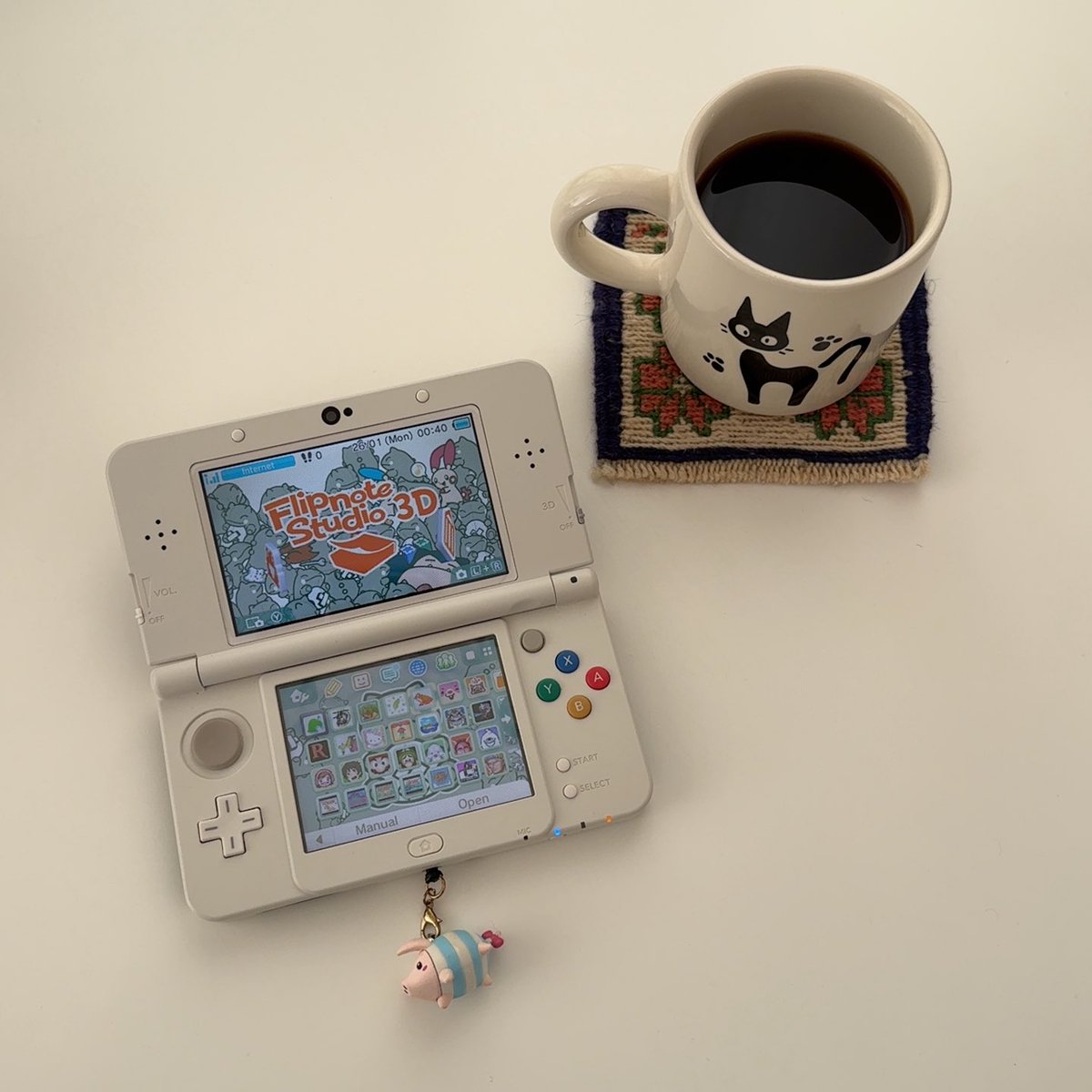 CainhurstUmi's tweet image. a little flipnote sesh before work