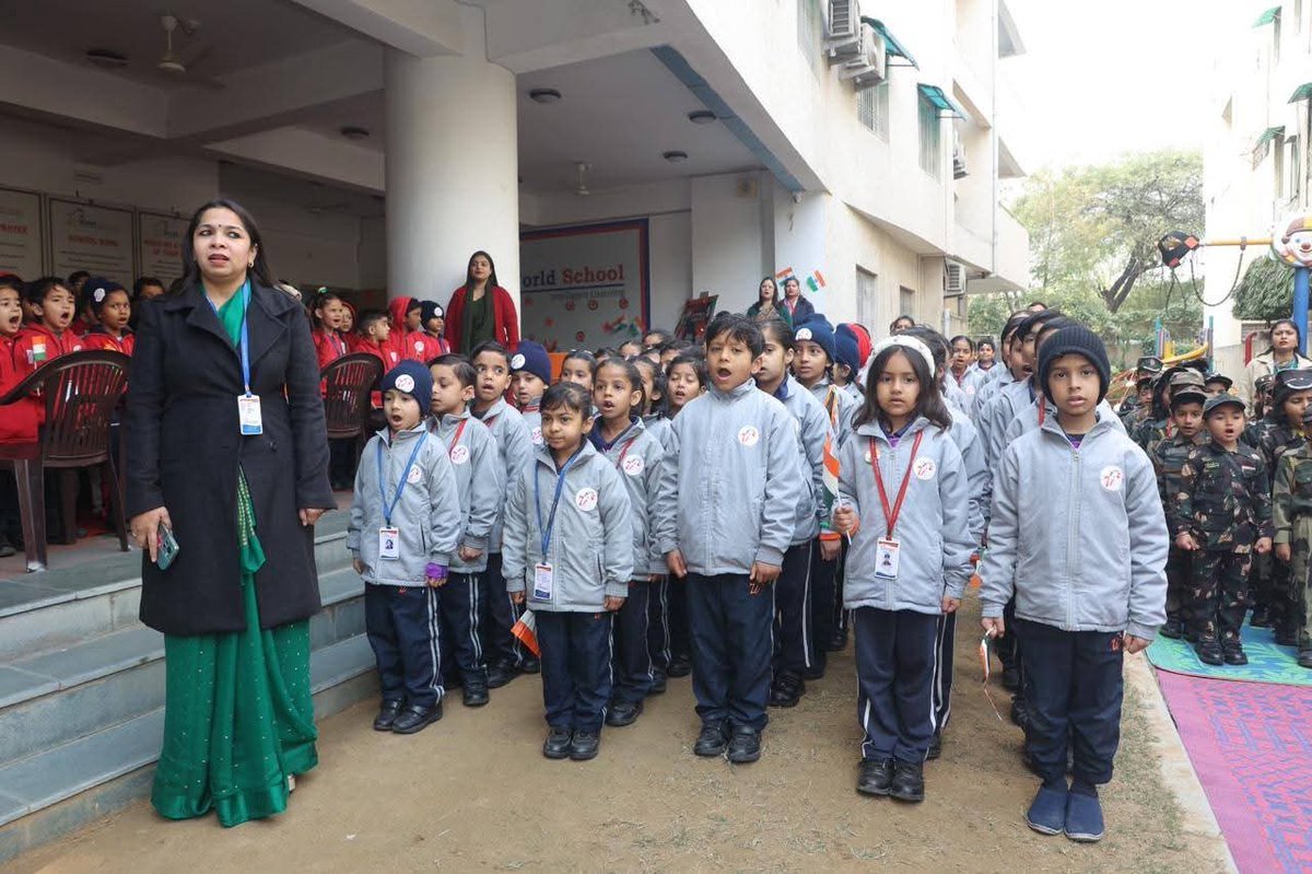 7iworldschool_g's tweet image. Life@7i World School Harishankarpuram 
“A nation’s culture resides in the hearts and in the soul of its people.” 
Our school celebrated Republic Day with great enthusiasm and patriotic spirit. 
#7iWorldSchool
#RepublicDayCelebration
#MeraBharatMahan
#ProudIndian
#PatrioticVibes