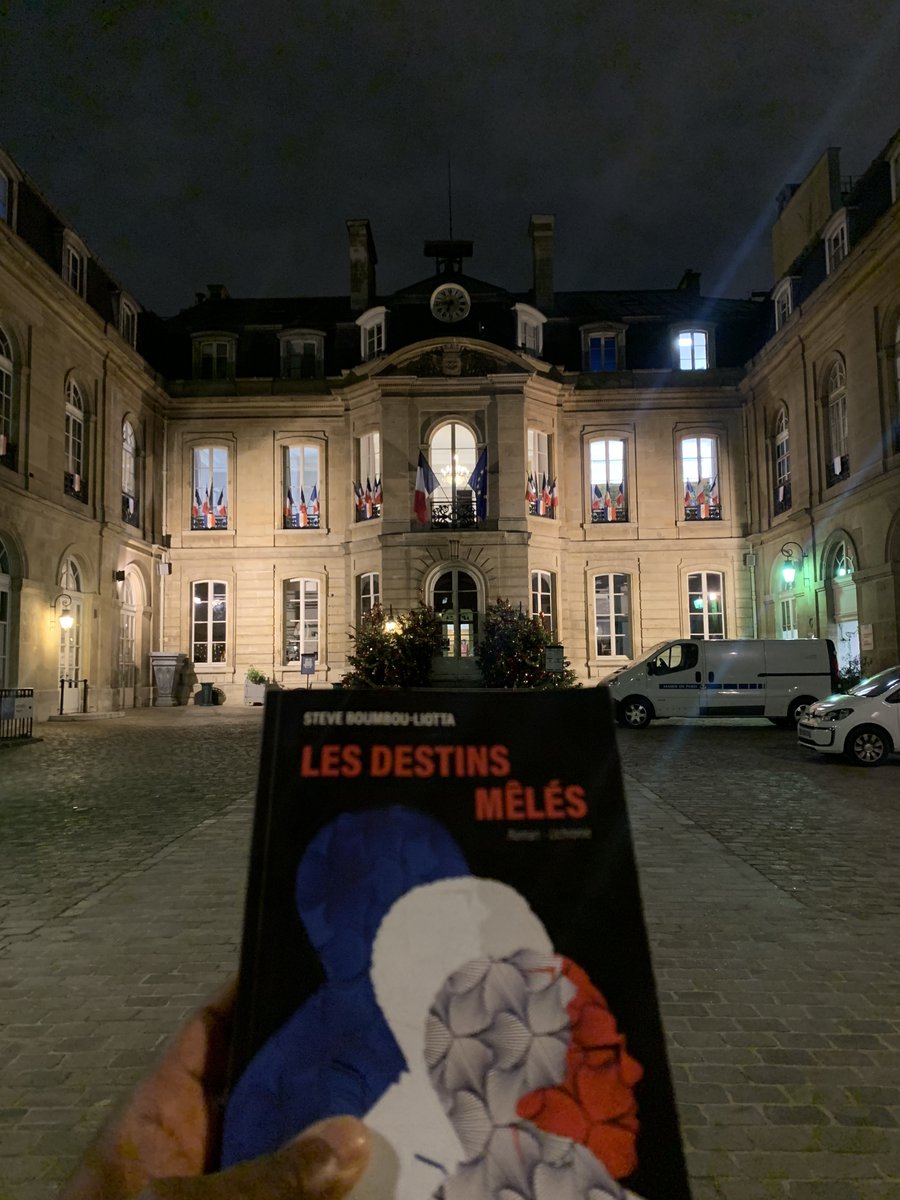 steve_sbl's tweet photo. 🥳 Vœux #AEF2026
🗣️ Un véritable plaisir de retrouver mes amis élus de l'@AssoElusFrance  à l’occasion de leurs vœux.
L’opportunité de présenter mon livre :  #Lesdestinsmêlés devant un parterre d’#élus

🗣️ Seul, on avance dans l’instant ; ensemble, on bâtit l’avenir. https://t.co/5Xv7u1fgct