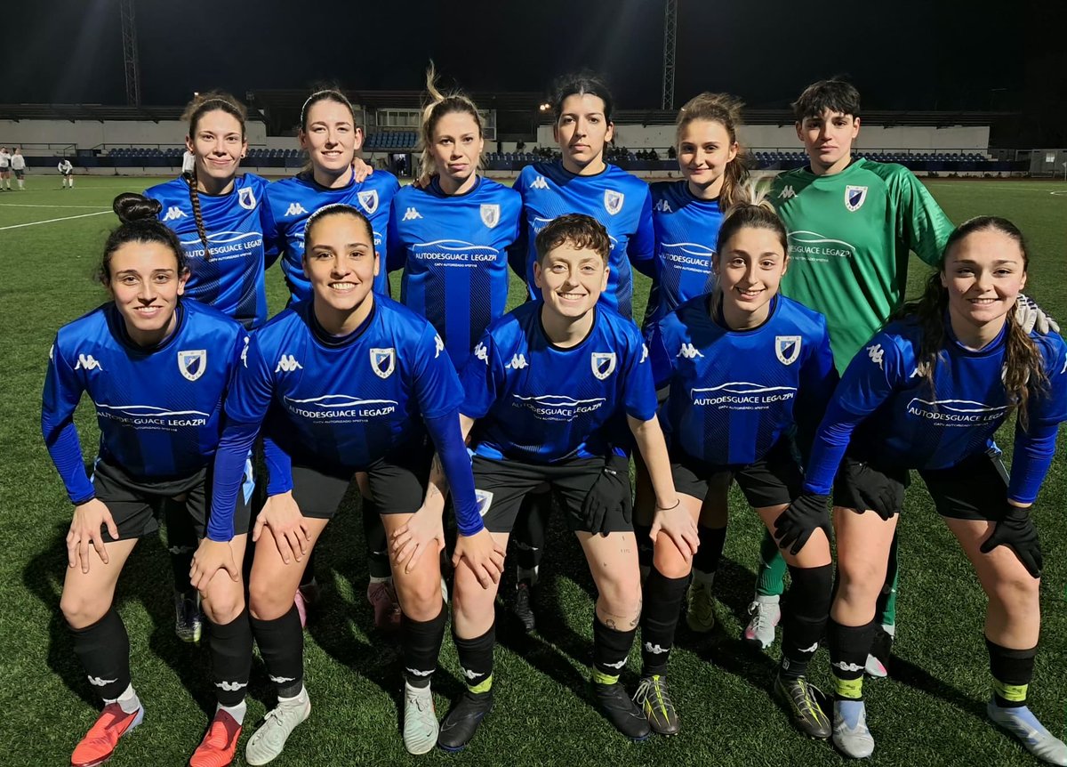 𝑺𝒊𝒈𝒖𝒆 𝒂𝒅𝒆𝒍𝒂𝒏𝒕𝒆, 𝒂𝒖𝒏𝒒𝒖𝒆 𝒂 𝒗𝒆𝒄𝒆𝒔 𝒂𝒗𝒂𝒏𝒄𝒆𝒔 𝒍𝒆𝒏𝒕𝒐, 𝒔𝒊𝒈𝒖𝒆𝒔 𝒂𝒗𝒂𝒏𝒛𝒂𝒏𝒅𝒐.

¡Feliz lunes familia! 💙🖤

Comenzamos semana de trabajo preparando la próxima cita!

👊🏻A por el lunes! 🔜 #ParlafemVillamanta   

#ADParlaFem