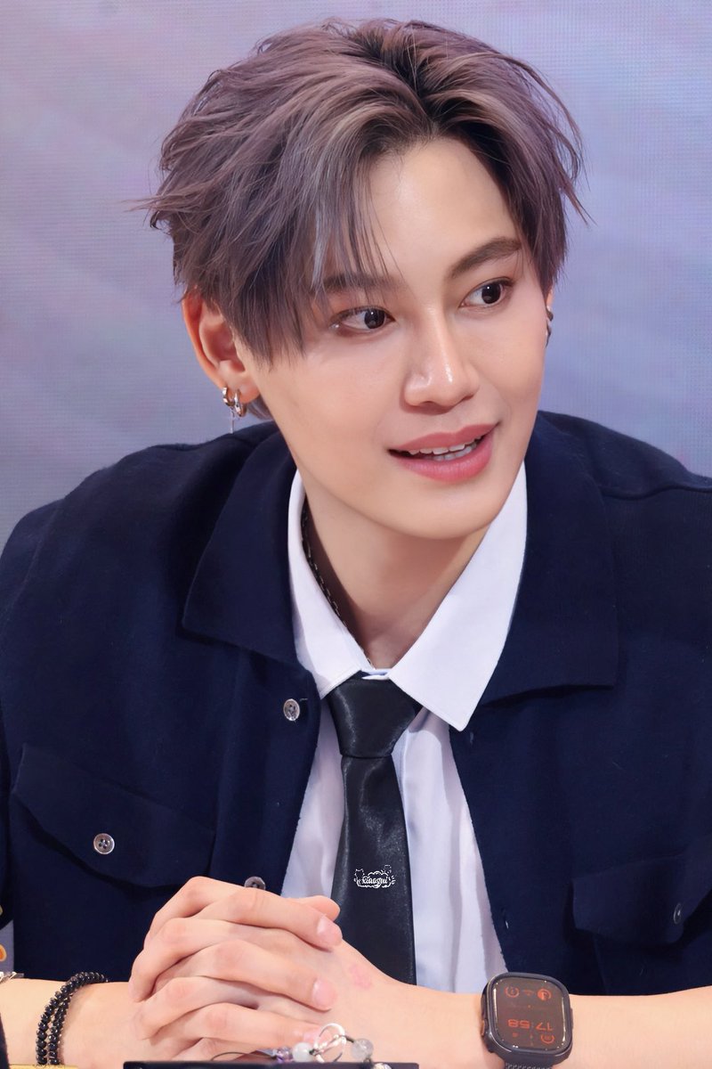 XiaoGui0929's tweet image. 260125 BOUN FS SHANGHAI
🤏🤏🤏
#bb0un 
#BounFanSigninShanghai