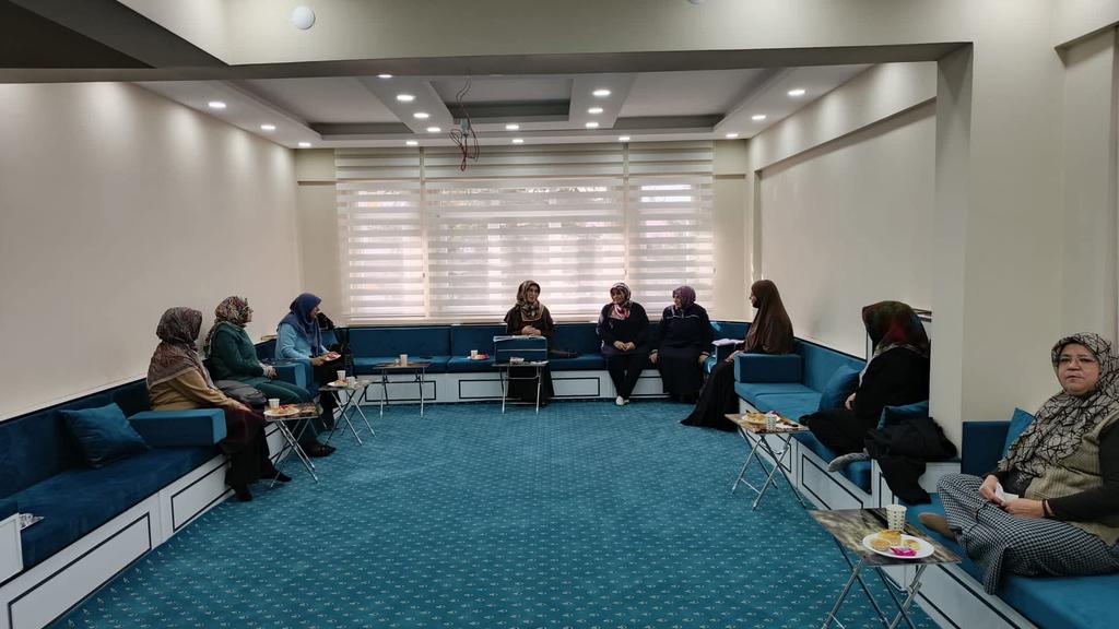 Bir Katre Tefsir Sohbetlerinde bu hafta Vaize Asiye Karagöz ile Müminin Suresinin 100. ve 118. Ayetleri ve arasındaki ayetler tefsir edildi.