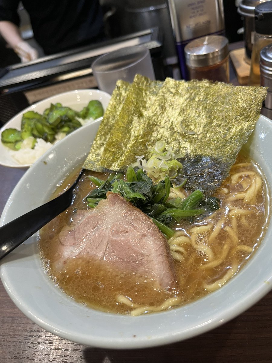 MSTK136's tweet image. 久しぶりに友人と渋谷のサウナ道場♨️

キッチリ3セットして整ったあとは飲み
最後は近くの家系ラーメン”侍”で締めた。

俺より今日という日を満喫した自信のある人はコメントで教えてくれ🍜

#らーめん