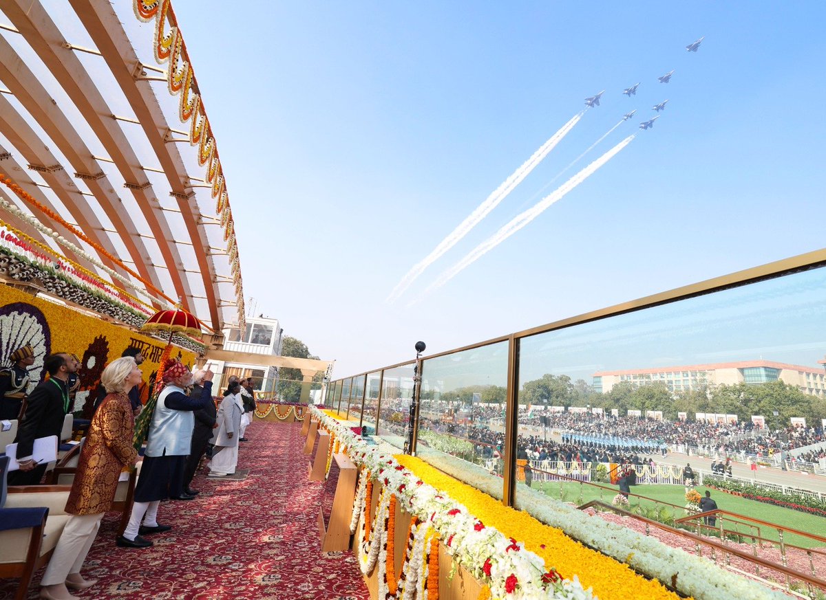 Narendra Modi tweet media