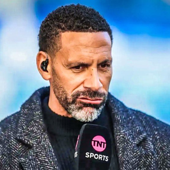 centregoals's tweet image. 🚨🚨🎙️| Rio Ferdinand in Arsenal dropping points this season: 

“[Arsenal] You lot are so lucky that everyone else is so sh*t and inconsistent.”