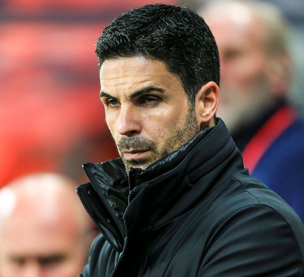 centregoals's tweet image. 🚨🚨🎙️| Rio Ferdinand in Arsenal dropping points this season: 

“[Arsenal] You lot are so lucky that everyone else is so sh*t and inconsistent.”