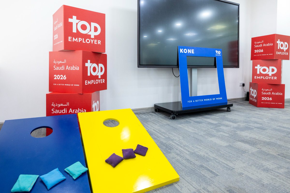 Creativity_EX's tweet image. في Creativity Experts نؤمن أن احتفاليات الشركات هي امتداد لهوية العلامة.
صممنا تجربة احتفالية راقية لشركة KONE في الرياض وجدة، جمعت بين التصميم الذكي، التفاعل، ورسالة تقدير حقيقية لفريق العمل.
لأن التفاصيل… هي ما تصنع الفارق.
#CreativityExperts
#CorporateEvents
#SaudiEvents