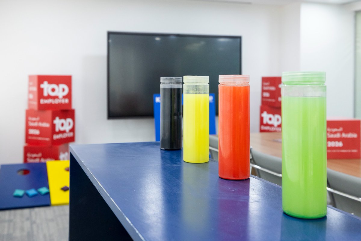 Creativity_EX's tweet image. في Creativity Experts نؤمن أن احتفاليات الشركات هي امتداد لهوية العلامة.
صممنا تجربة احتفالية راقية لشركة KONE في الرياض وجدة، جمعت بين التصميم الذكي، التفاعل، ورسالة تقدير حقيقية لفريق العمل.
لأن التفاصيل… هي ما تصنع الفارق.
#CreativityExperts
#CorporateEvents
#SaudiEvents