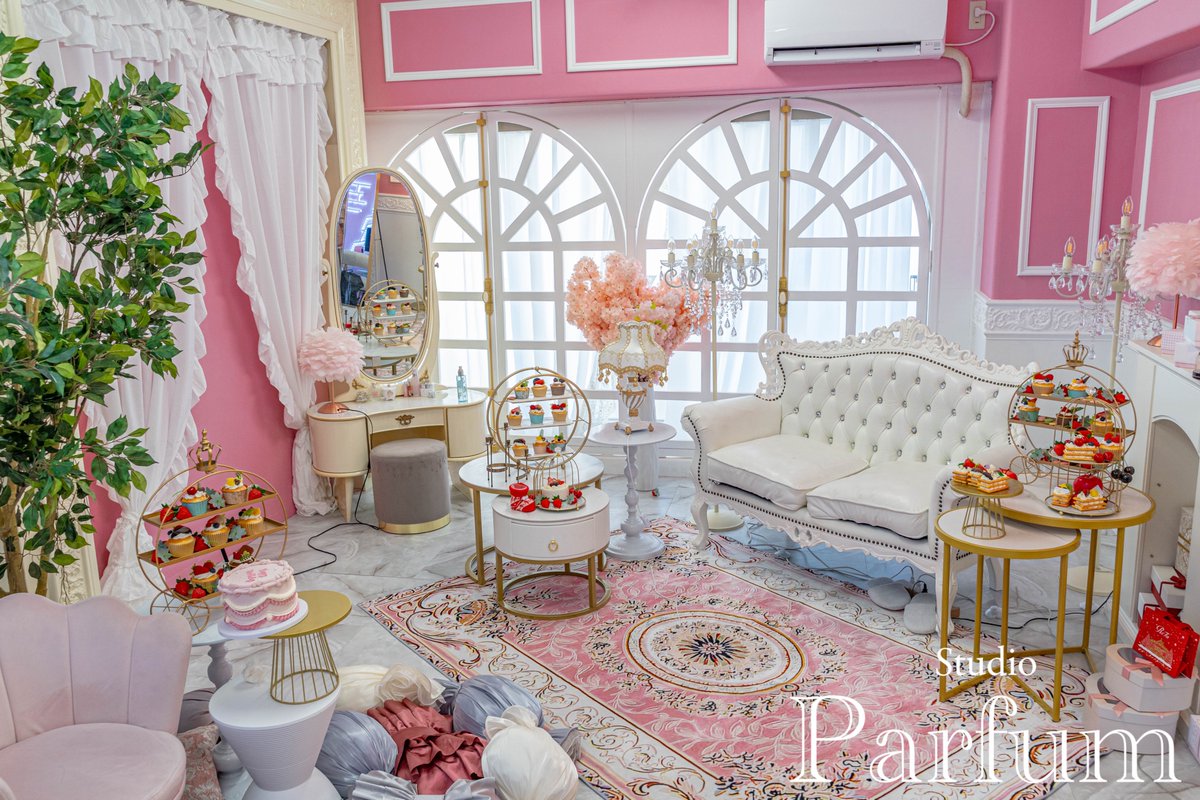 Studio_Parfum's tweet image. 🎀Studio Parfum プレオープン記念🎀

KAWAIIを詰め込んだ夢の空間「パルファム」が
2/1(日)にオープン✨

オープンを記念し【1時間延長クーポン】が
当たるキャンペーンを開催🎊

📝応募方法
1.当アカウントをフォロー
2.いいね&amp;amp;RP 

当選はXのDMにてご連絡します📨

詳細はリプライに⬇️
