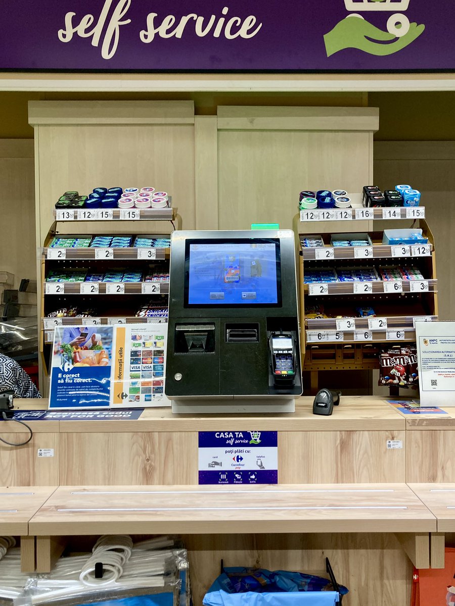 whatsontheshel1's tweet image. A clean, well-organized Carrefour supermarket aisle in Timișoara, Romania, captured about few years ago.

istockphoto.com/portfolio/Pand…

#Carrefour #istockphoto #gettyimages #ShelfDesign #CarrefourRomania #Timisoara #Romania #Supermarket #Aisle #RetailDesign #GroceryStore #European