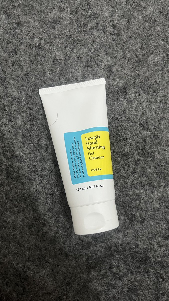 ddiiah's tweet photo. KOREAN SKINCARE YANG WAJIB BANGET KALIAN PURCHASE AND RE PURCHASE 

COSRX Low pH Good Morning Cleanser https://t.co/yppMexgjuB