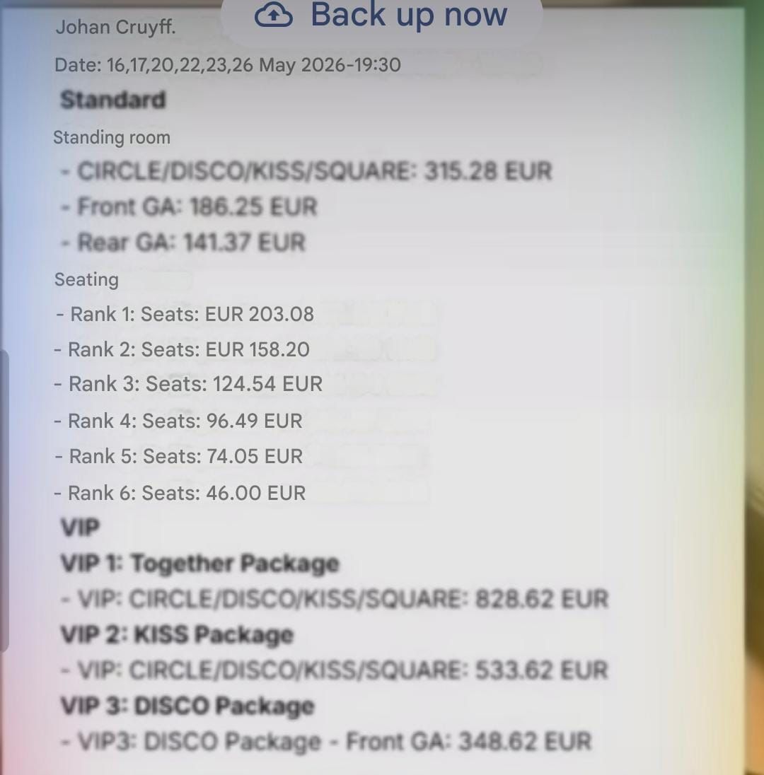 Sharr_Malik's tweet photo. Neanche Taylor Swift o i BTS (dopo ti 8 anni senza fare concerti) hanno deciso di mettere dei prezzi del genere. Scandaloso sinceramente, ma alla fine? Gli stupidi siano noi che finanziamo e incentiviamo queste cose, non loro che ce lo mettono proprio al culo ! https://t.co/KaNoKJw9vh