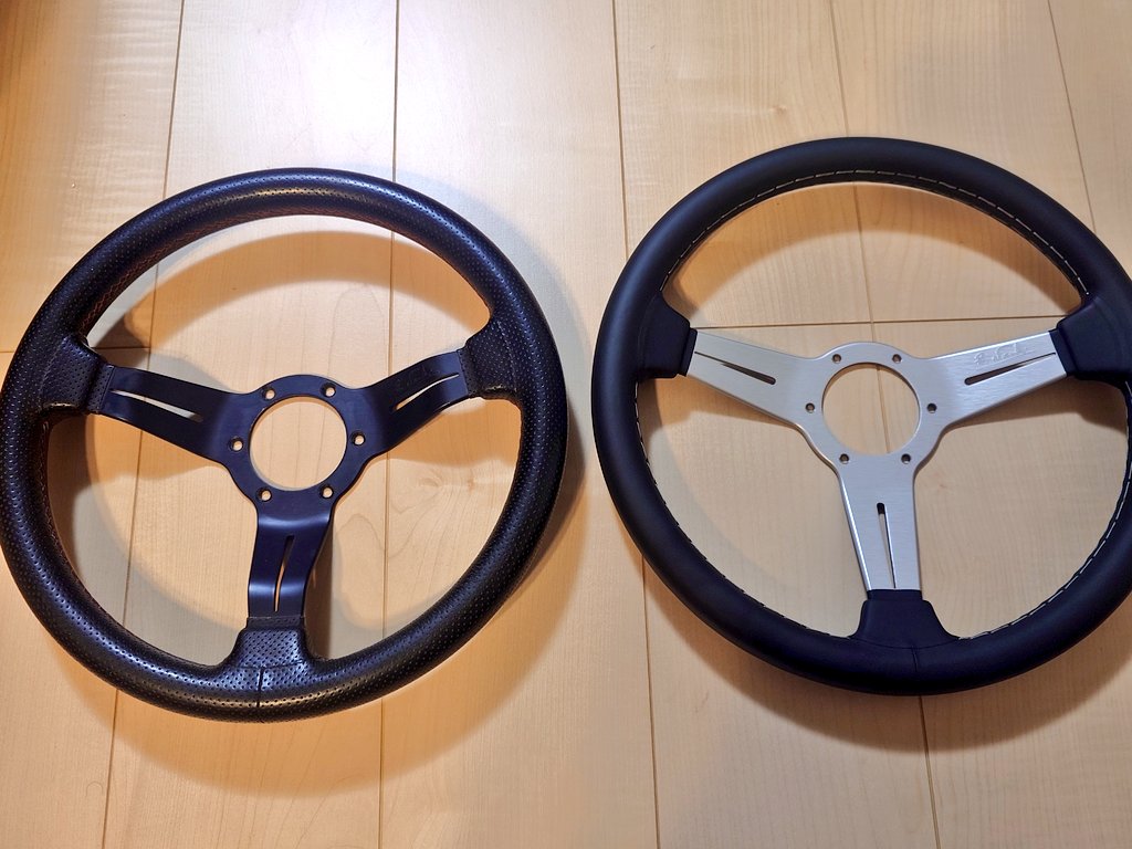 ノーニスのステアリングを、NARDI タイプラリー34φから、NARDI CLASSIC