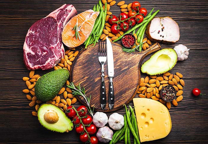 HalCranmer's tweet photo. Most doctors claim Type 2 diabetes is a progressive and lifelong sentence.

Yet Dr. David Unwin's proves it can be COMPLETELY REVERSED with one dietary change.

His low-carb diet that’s helped hundreds of his patients: https://t.co/A3vXlagvju